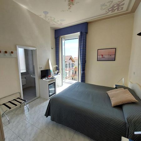 Hotel Stella Rapallo Luaran gambar