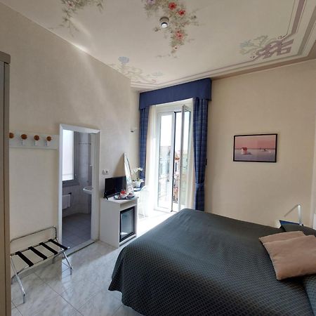 Hotel Stella Rapallo Luaran gambar