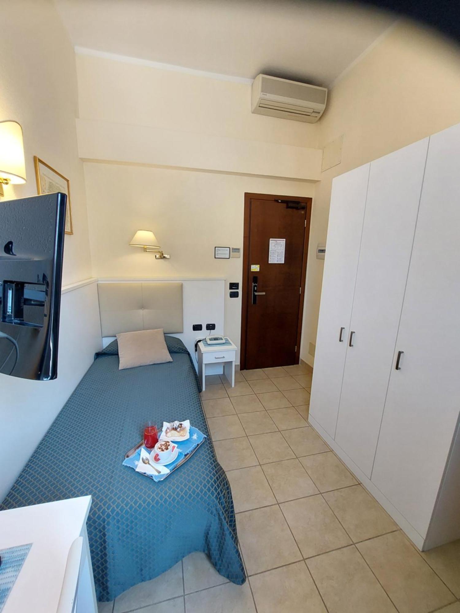 Hotel Stella Rapallo Luaran gambar