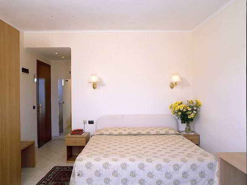 Hotel Stella Rapallo Luaran gambar