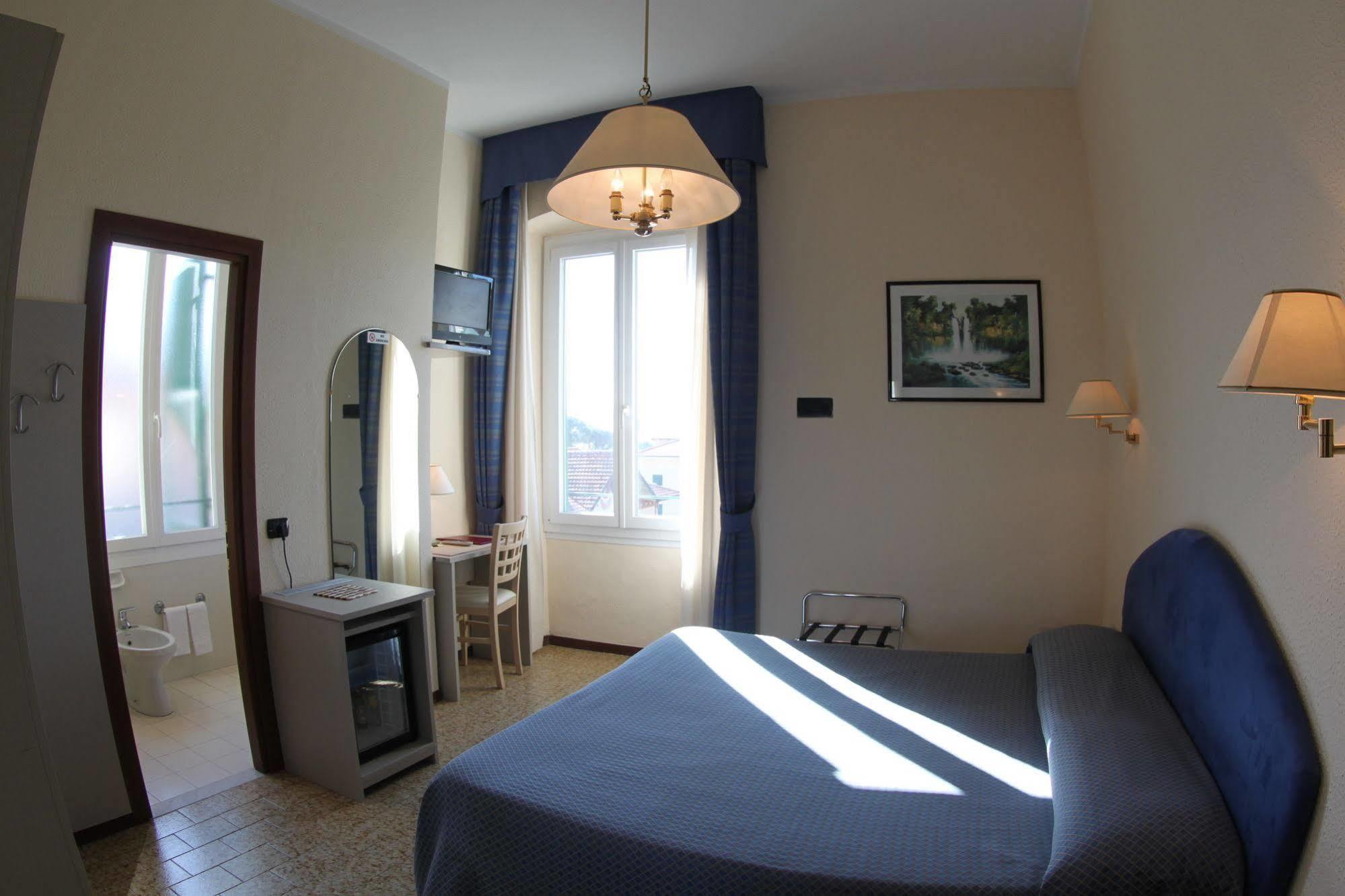 Hotel Stella Rapallo Luaran gambar