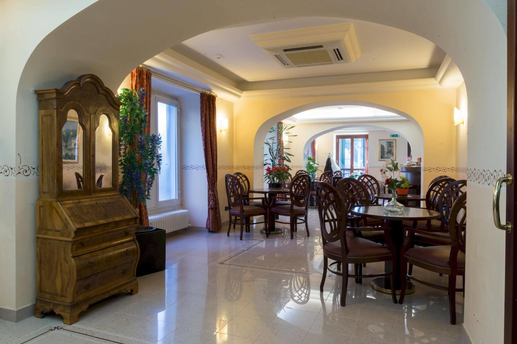 Hotel Stella Rapallo Luaran gambar